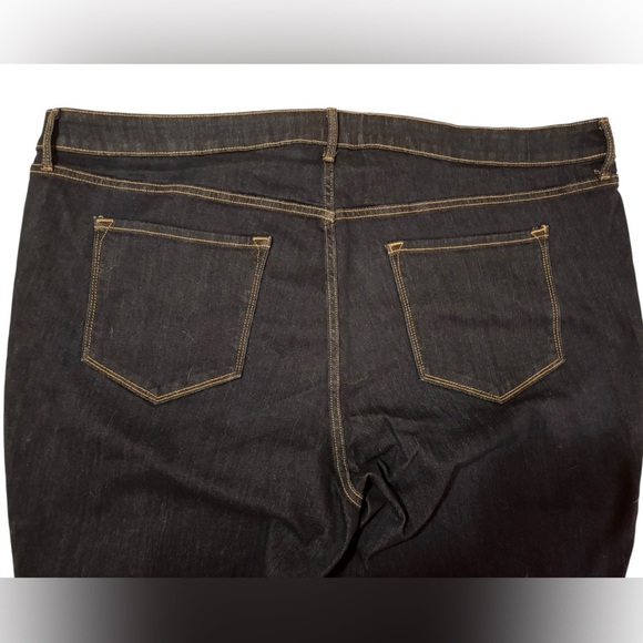 NWT Old Navy Mid-Rise Boot-Cut Jeans in Deep Blue - Picture 5 of 7